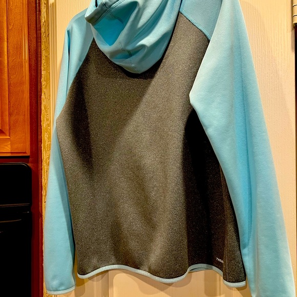 Women’s Nike therms-fit zip up hoodie - Picture 2 of 3